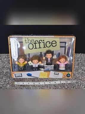 Fisher Price Little People Collector The Office 4-Figure Set Special Edition